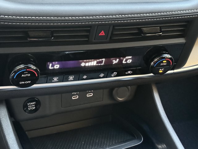 New 2026 Nissan Rogue SV AWD/4WD image 15