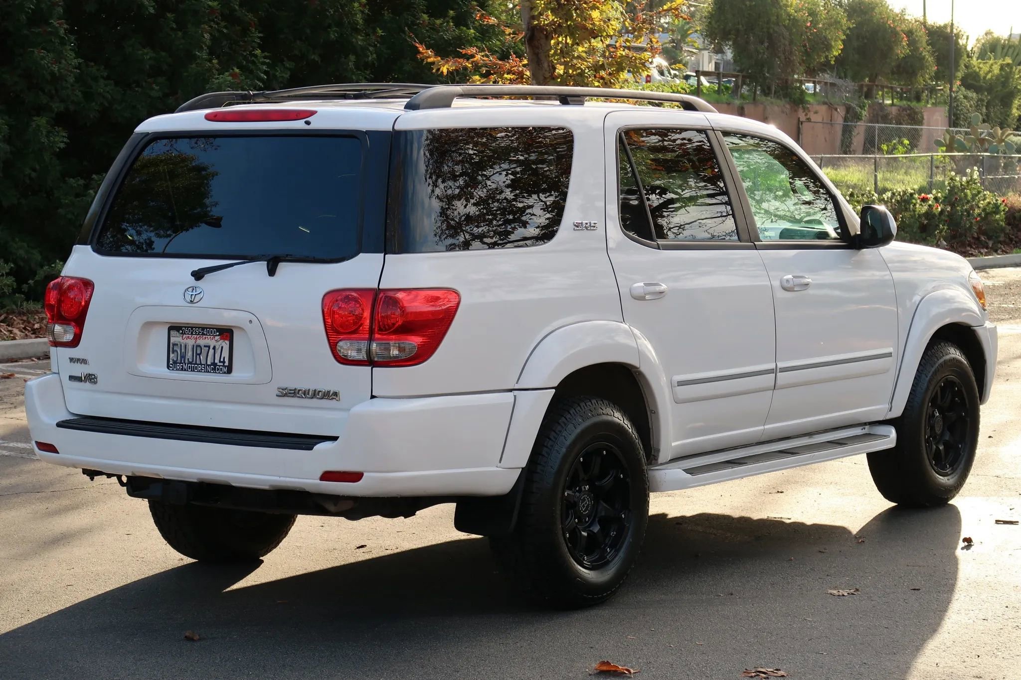 Used 2006 Toyota Sequoia SR5 RWD image 5