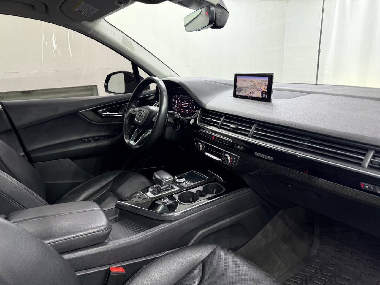Used 2019 Audi Q7 3.0T Prestige AWD/4WD image 17