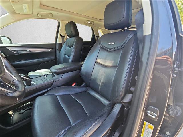 Used 2018 Cadillac XT5 Premium Luxury w/ Driver Assist Package AWD/4WD image 14
