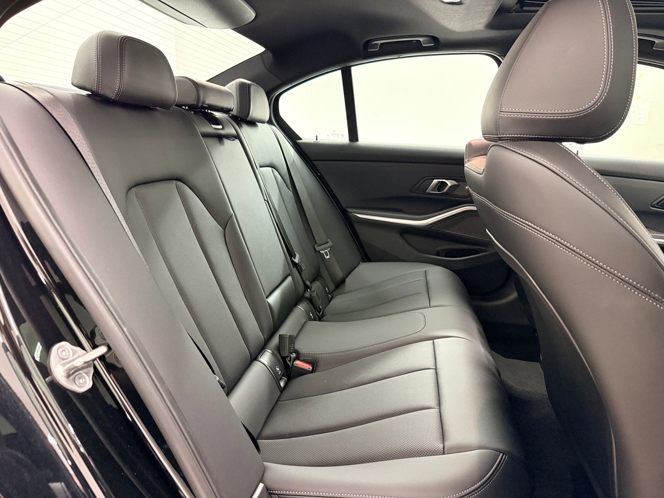 Certified 2025 BMW M340i RWD image 27