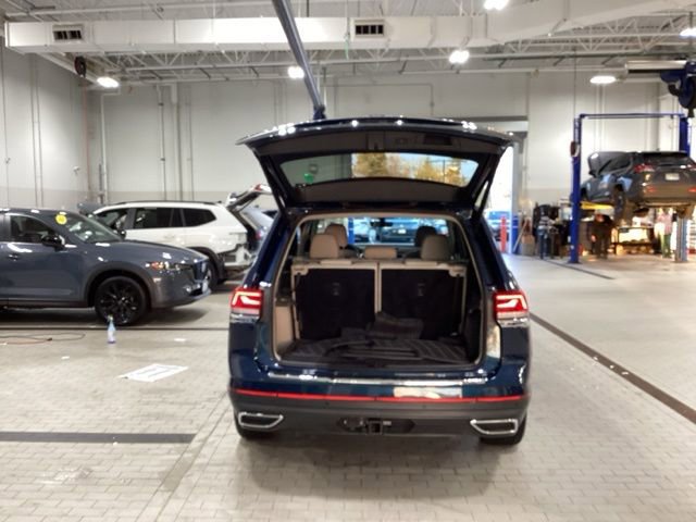 Used 2023 Volkswagen Atlas SE w/ Panoramic Sunroof Package AWD/4WD image 15