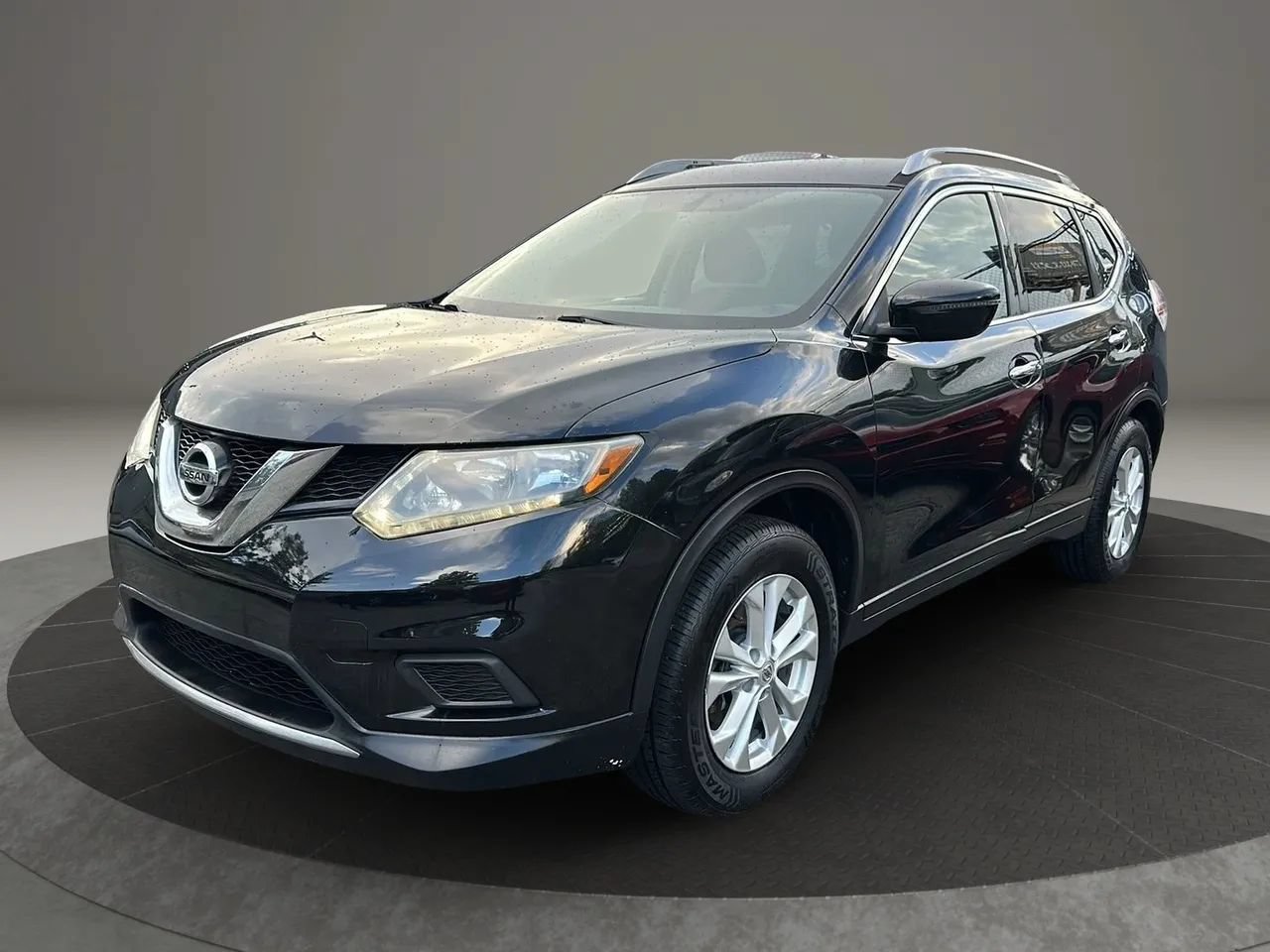 Used 2016 Nissan Rogue SV