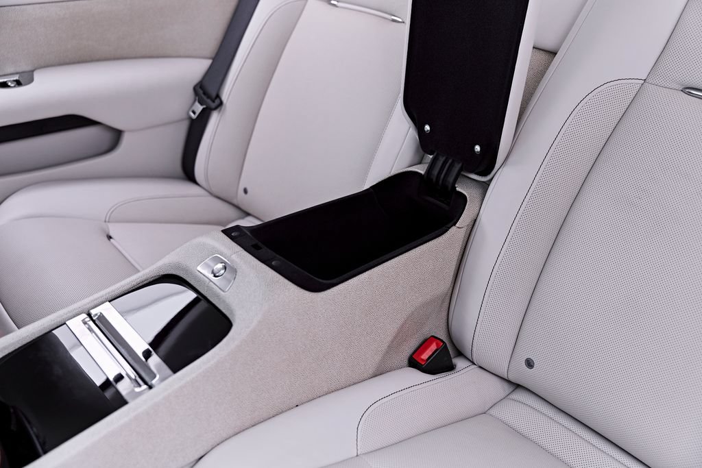 Used 2014 Rolls-Royce Wraith RWD image 56