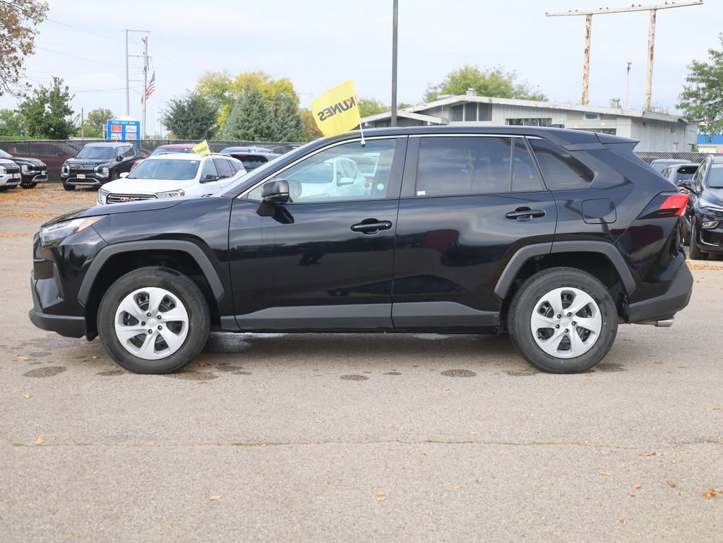 Used 2024 Toyota RAV4 LE image 6