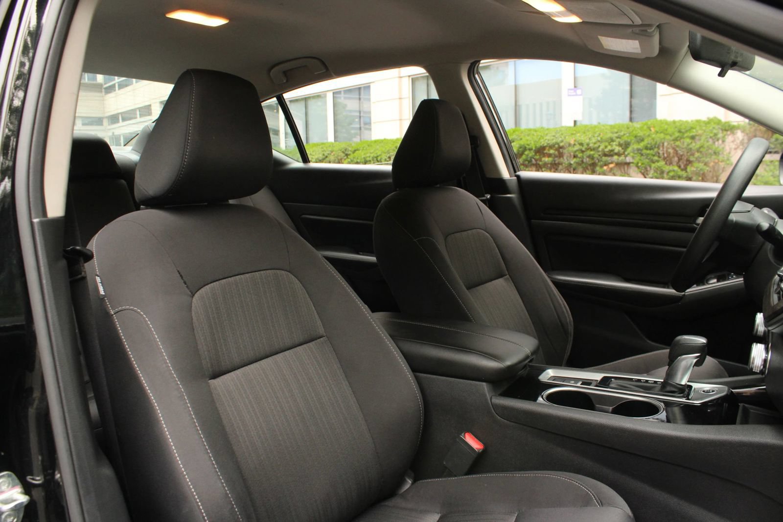 Used 2024 Nissan Altima 2.5 SV AWD/4WD image 27