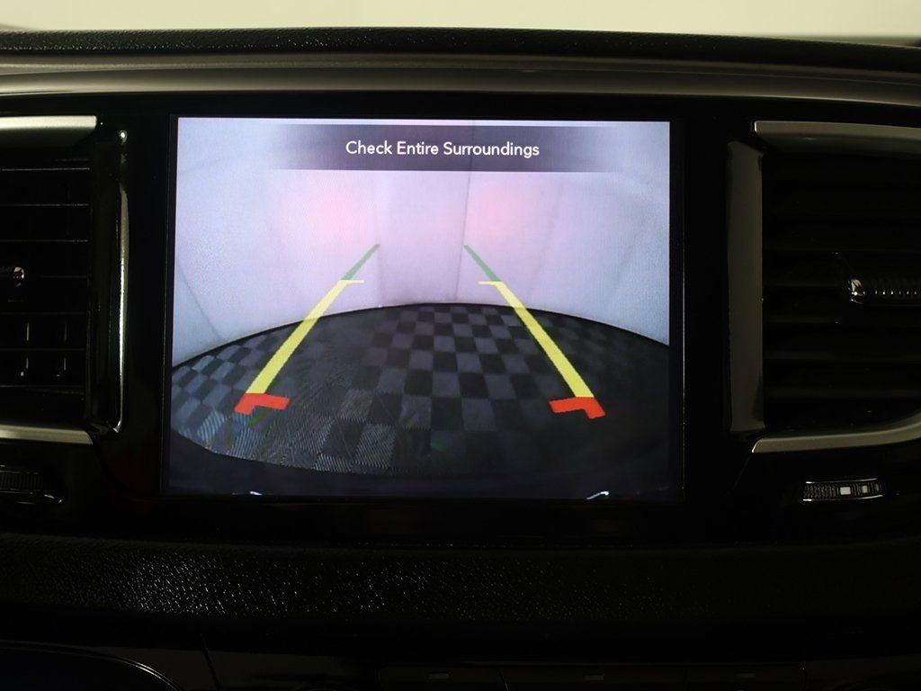 Used 2020 Chrysler Pacifica Touring-L Plus image 52