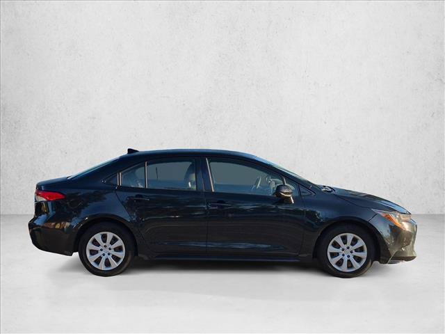Used 2020 Toyota Corolla LE FWD video 3