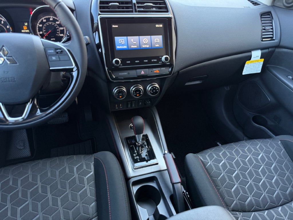 New 2027 Mitsubishi Outlander Sport LE AWD/4WD image 22