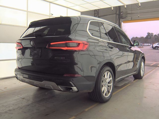 Used 2019 BMW X5 xDrive40i w/ Premium Package 2 image 2