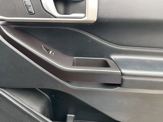 Used 2020 Ford Explorer XLT w/ Equipment Group 202A image 46