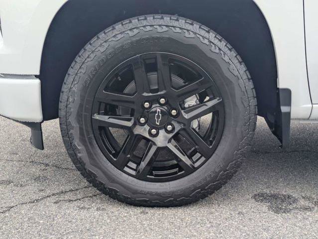 New 2026 Chevrolet Silverado 1500 Custom w/ Turbomax Blackout Package RWD image 12