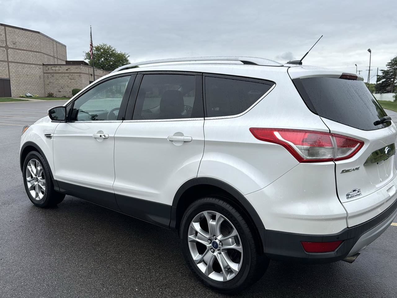 Used 2014 Ford Escape Titanium AWD/4WD image 8