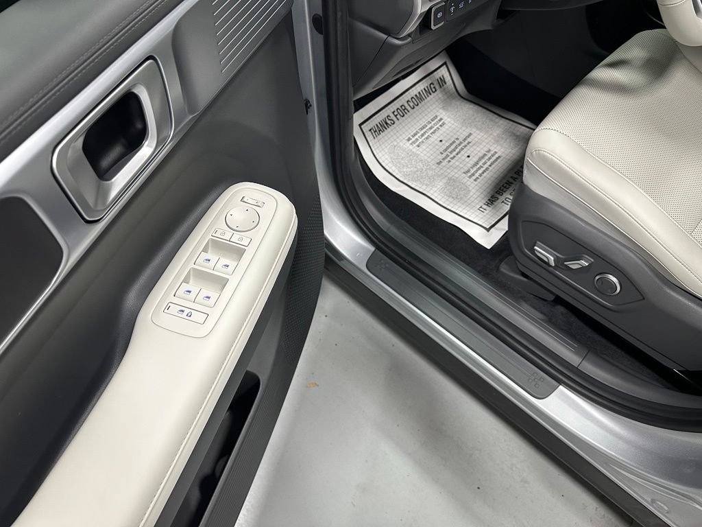 Used 2026 Hyundai Santa Fe SEL AWD/4WD image 9