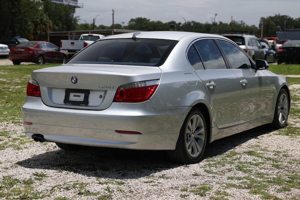 Used 2010 BMW 528i Sedan RWD image 11