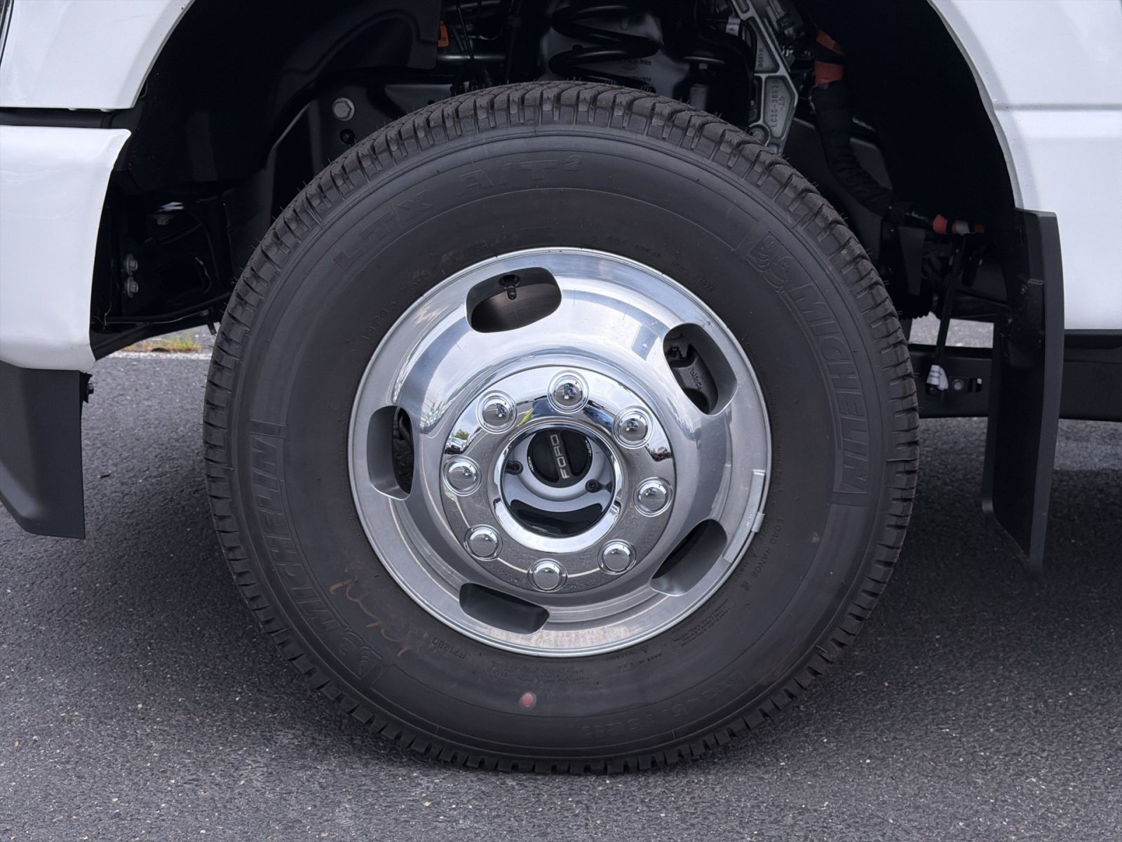 New 2026 Ford F350 Platinum w/ Platinum Plus Package AWD/4WD image 17