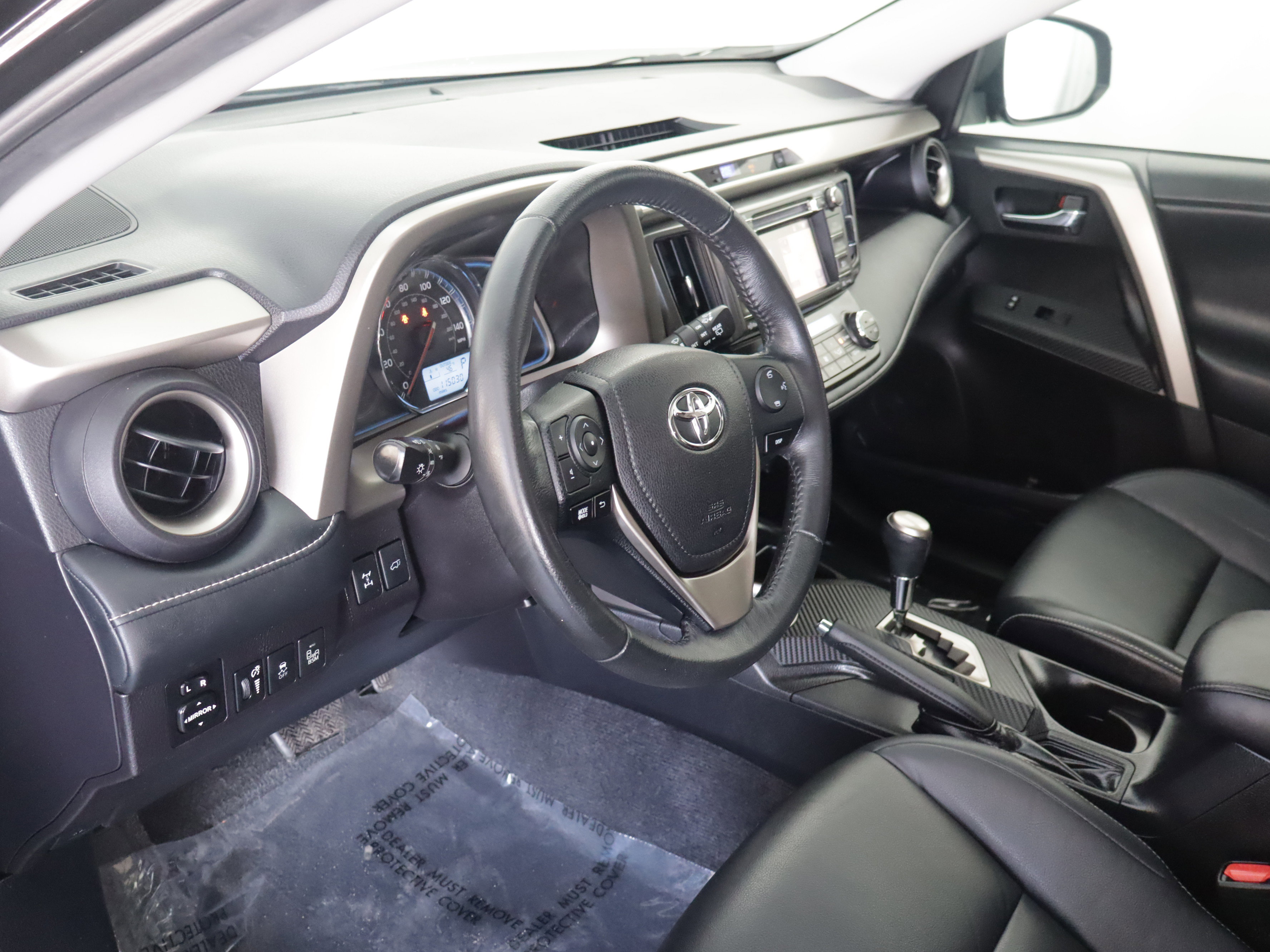 Used 2015 Toyota RAV4 Limited w/ Technology Package image 12