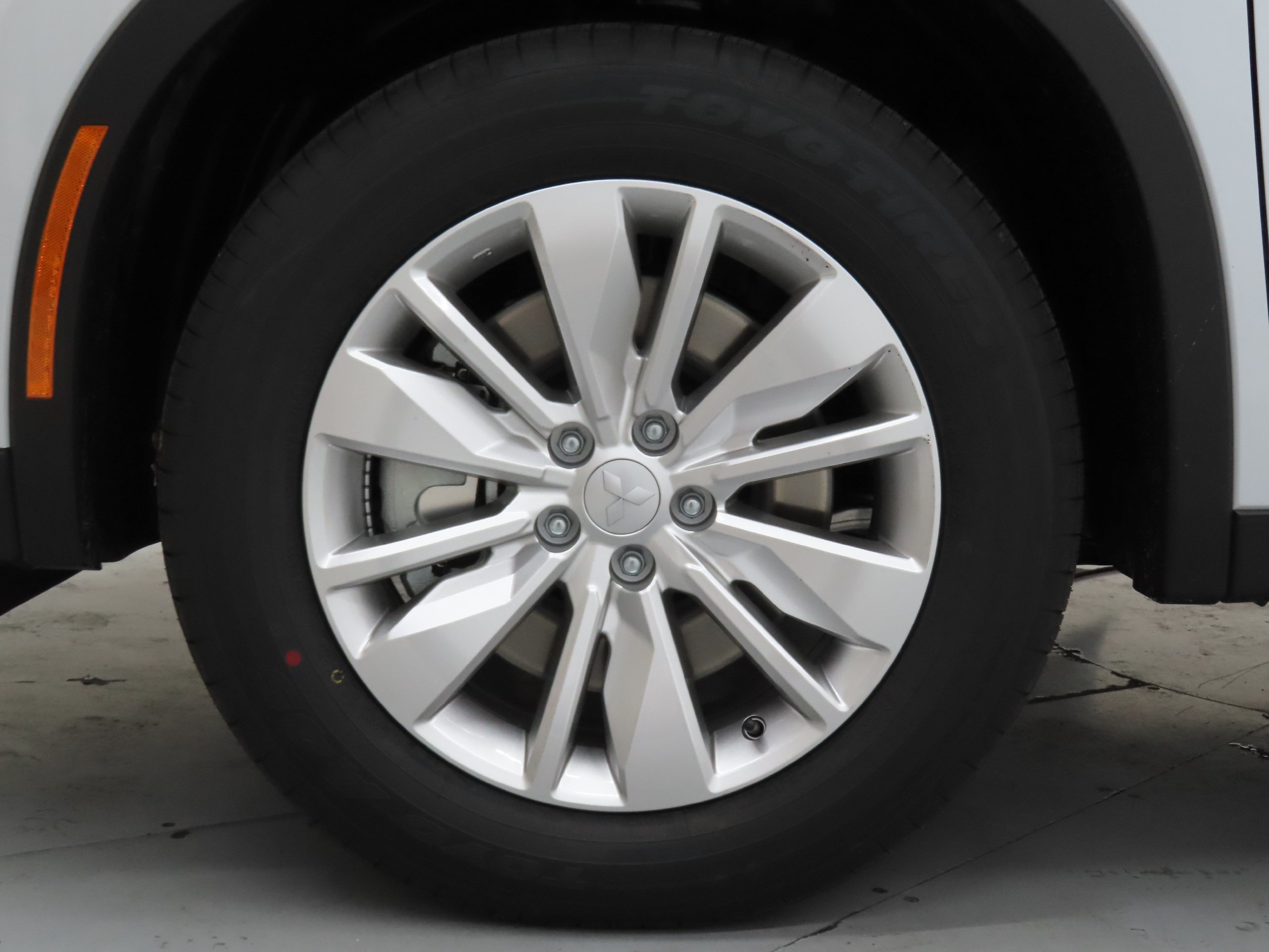New 2026 Mitsubishi Outlander ES AWD/4WD image 27