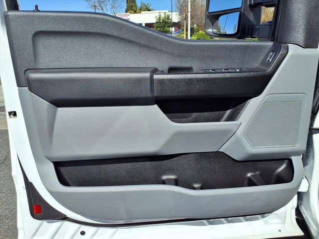 Used 2024 Ford F350 XL w/ XL Chrome Package image 12