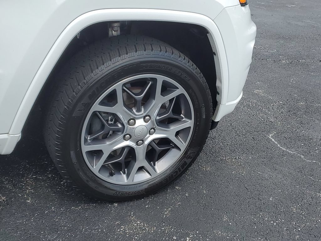 Used 2020 Jeep Grand Cherokee Overland AWD/4WD image 6