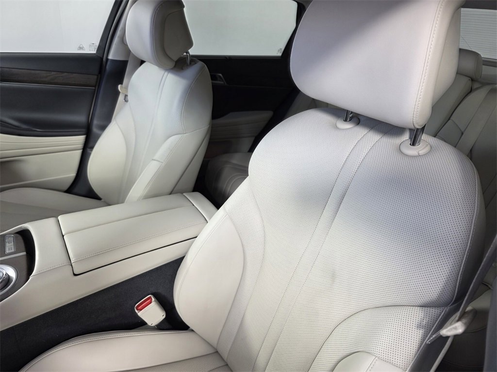 Used 2021 Genesis G80 2.5T w/ Advanced Package image 11