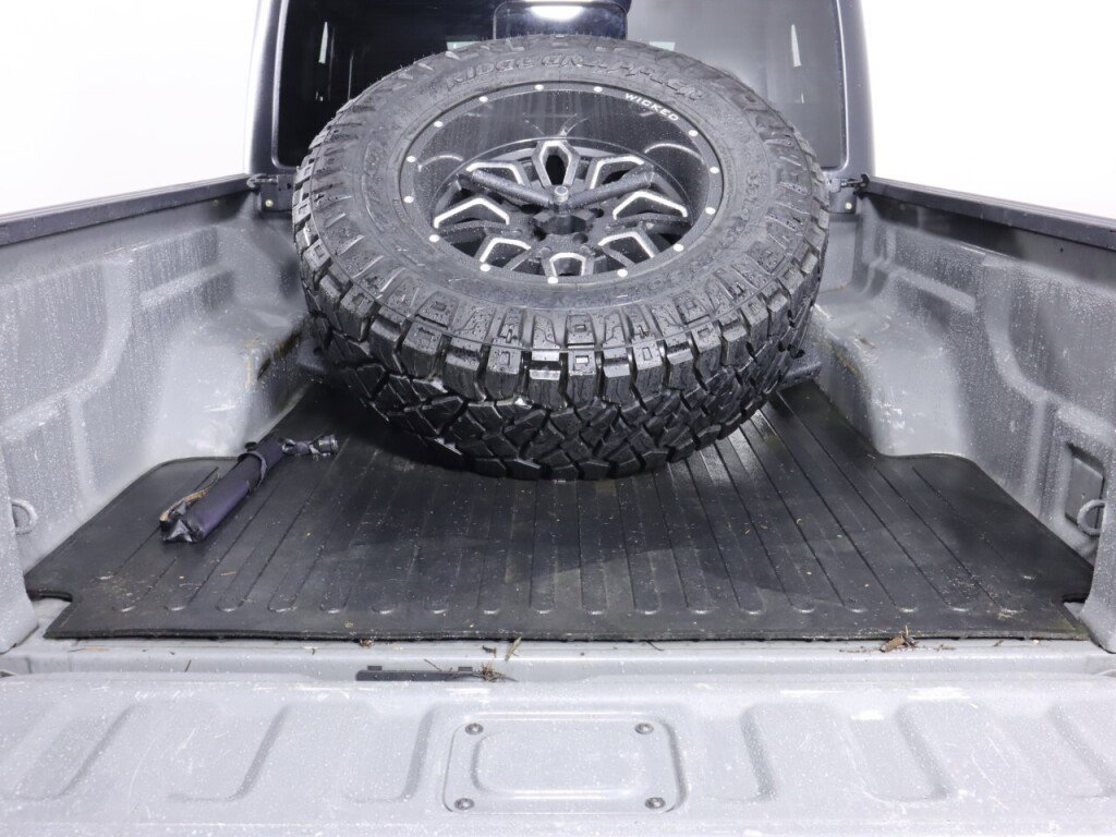 Used 2020 Jeep Gladiator Mojave AWD/4WD image 38