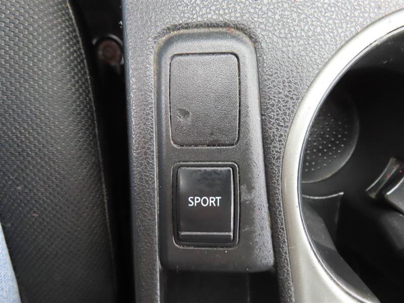 Used 2013 Nissan Rogue S FWD image 19