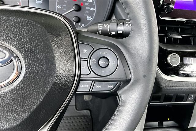Used 2024 Toyota Corolla Cross LE w/ Moonroof Package FWD image 11