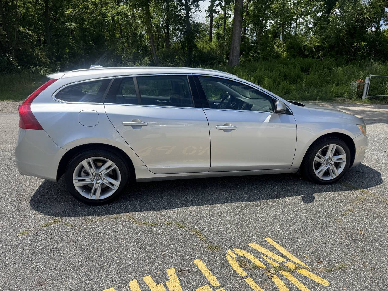 Used 2015 Volvo V60 T5 Premier AWD/4WD image 5