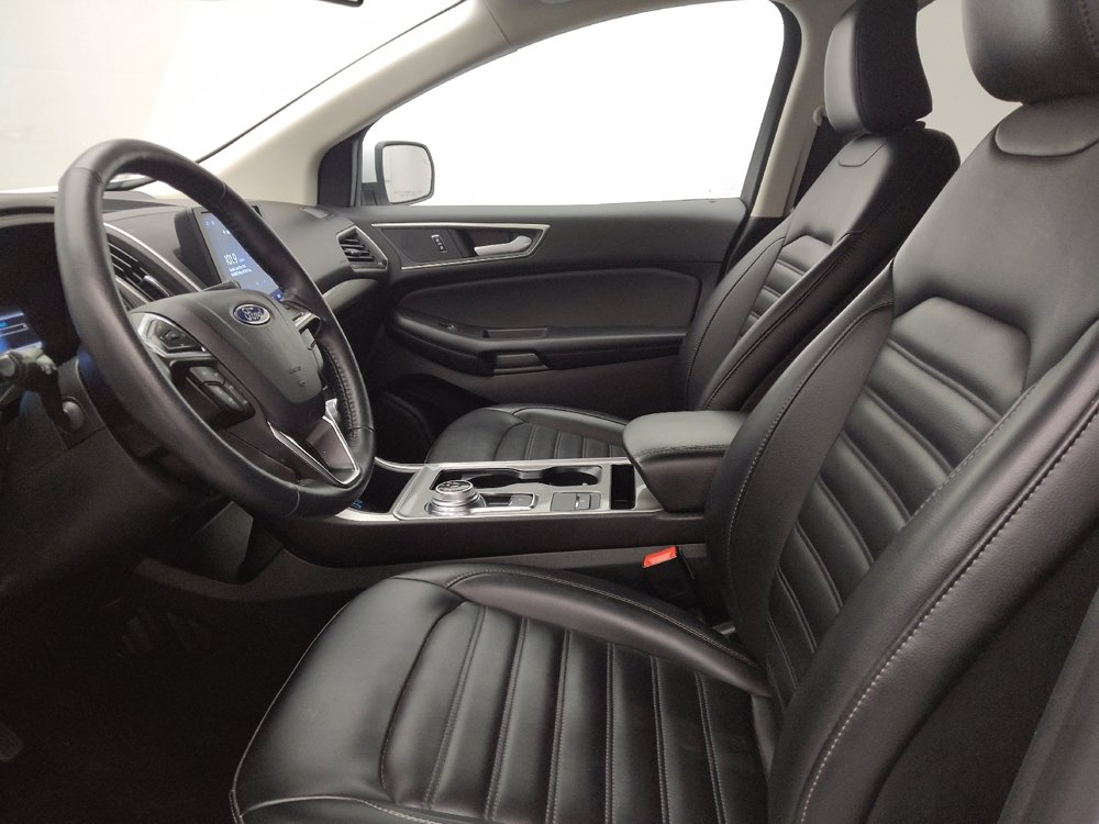 Used 2024 Ford Edge SEL image 17