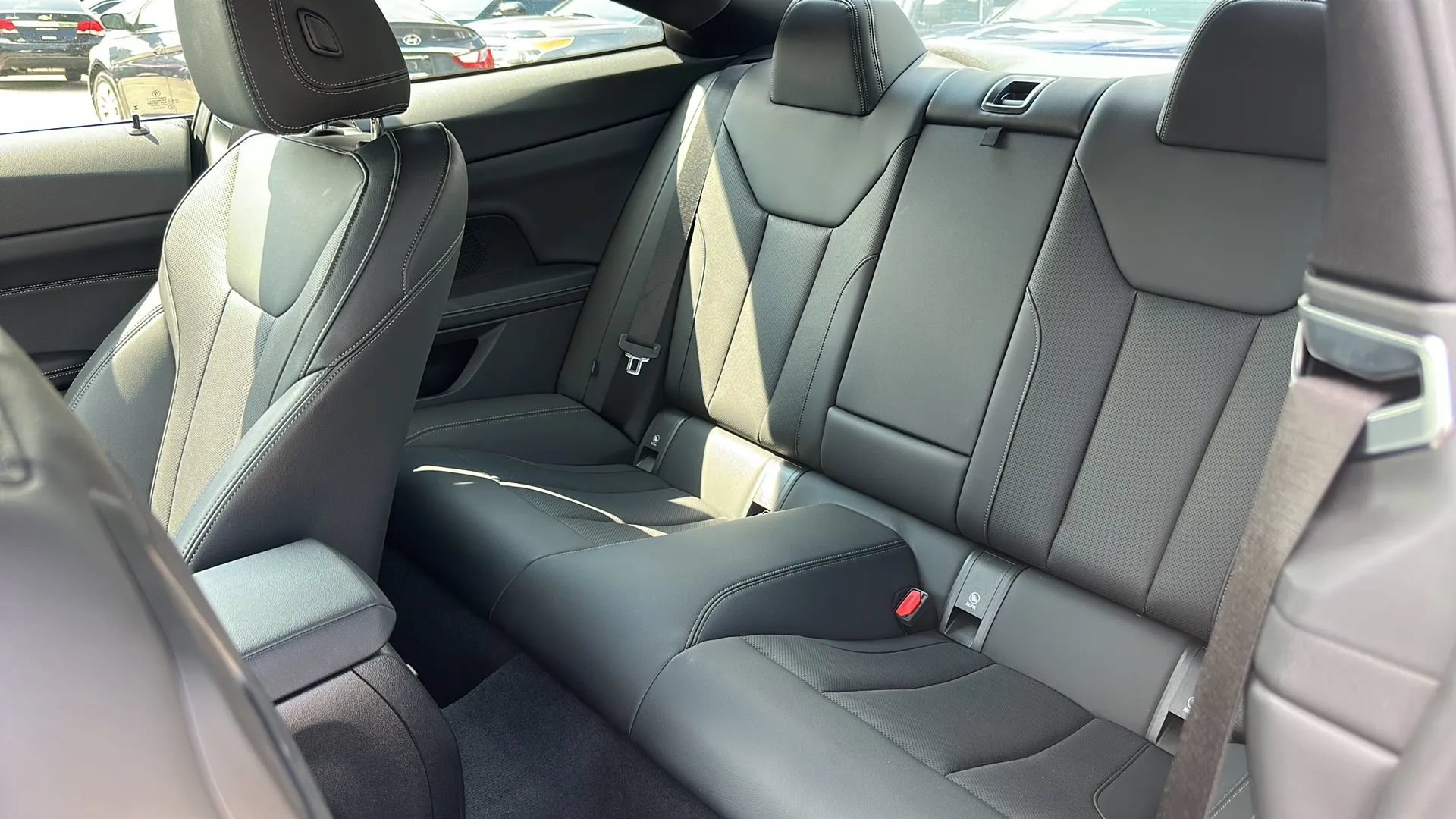 Used 2025 BMW 430i Coupe w/ Premium Package RWD image 16