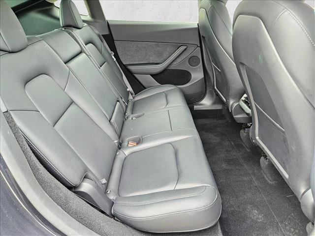 Used 2025 Tesla Model Y Long Range AWD/4WD image 20