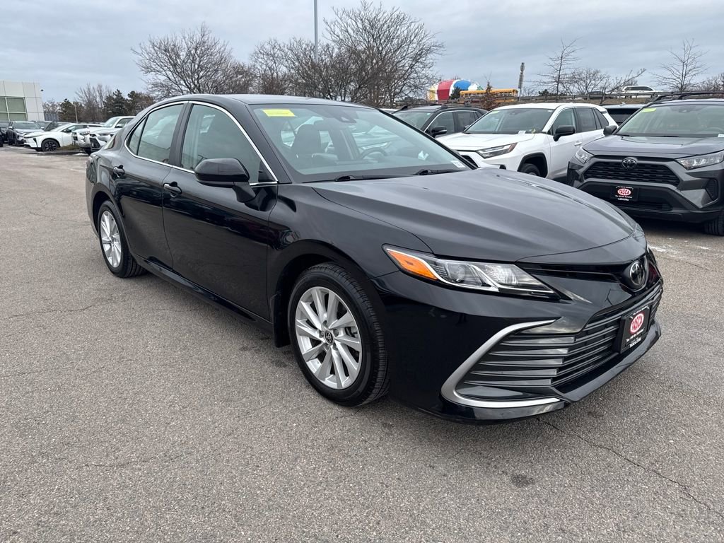 Used 2023 Toyota Camry LE image 9