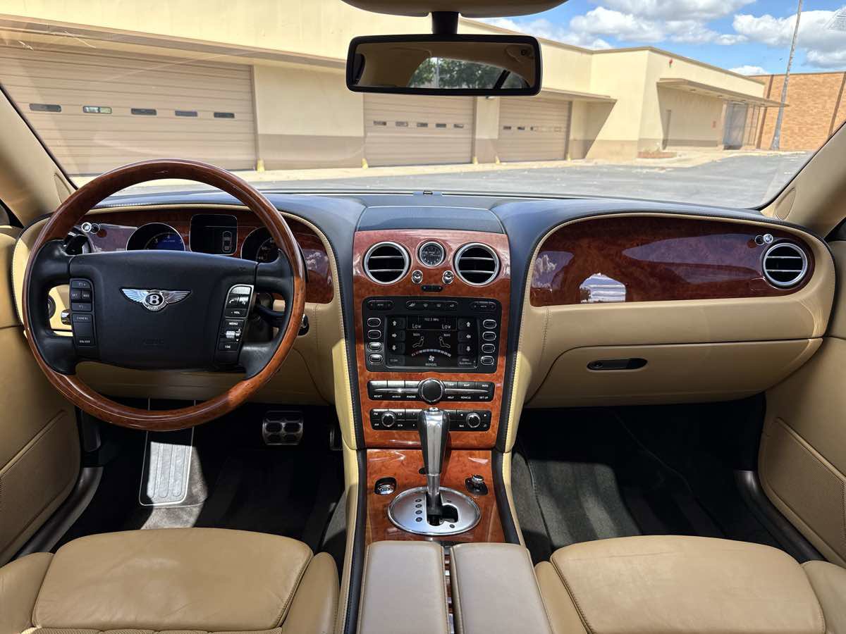 Used 2006 Bentley Flying Spur Flying Spur image 16