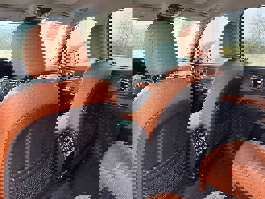 Used 2021 Kia Sorento SX Prestige image 35