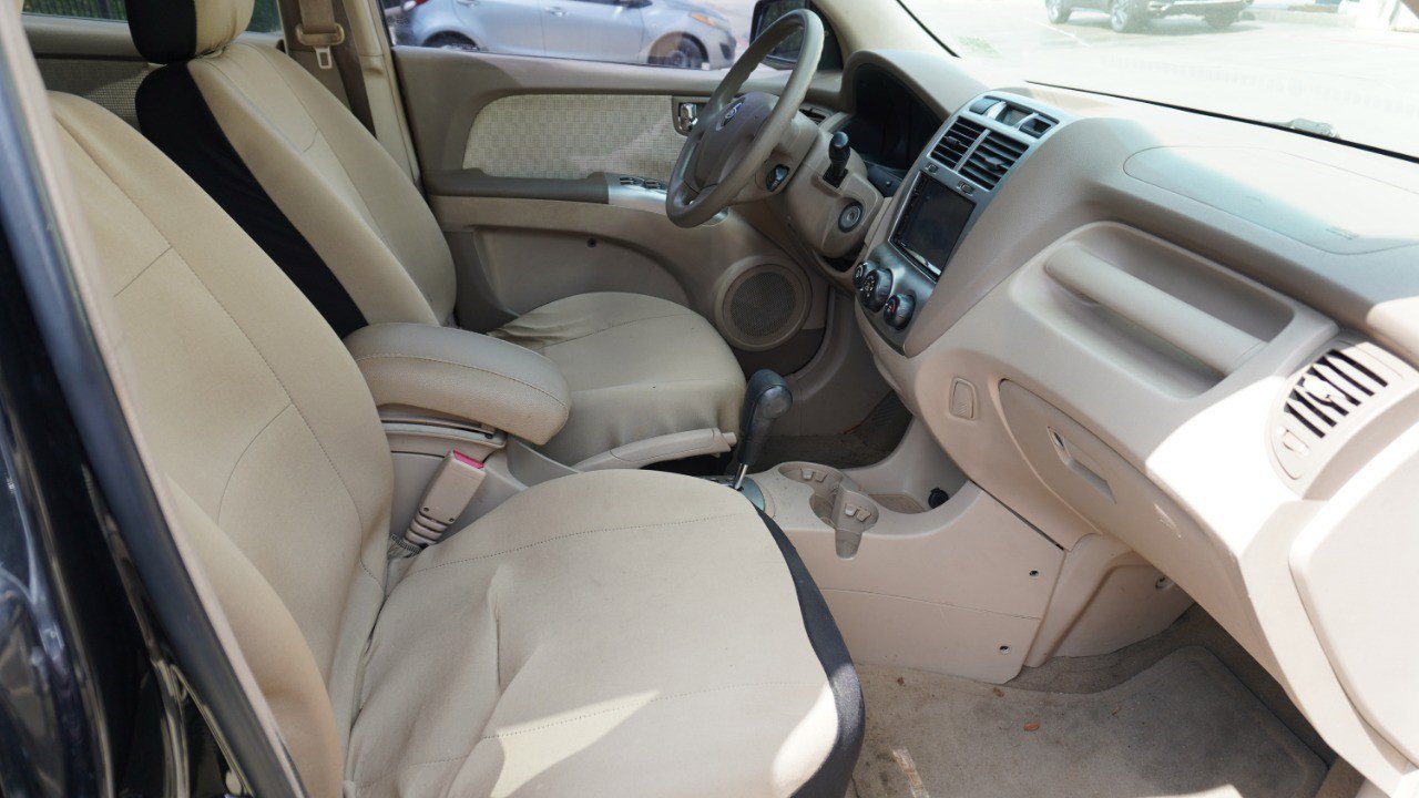 Used 2006 Kia Sportage LX image 10