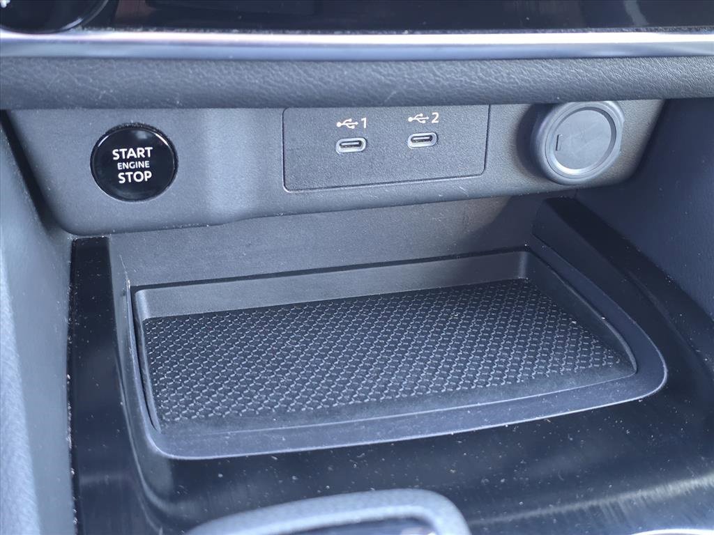 Used 2024 Nissan Rogue S image 16