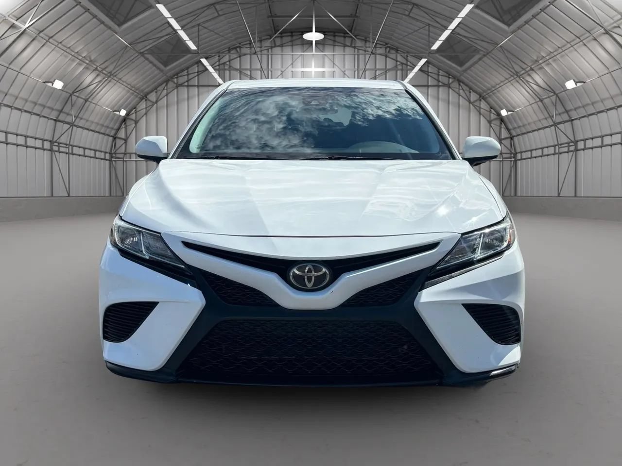 Used 2018 Toyota Camry SE FWD image 8