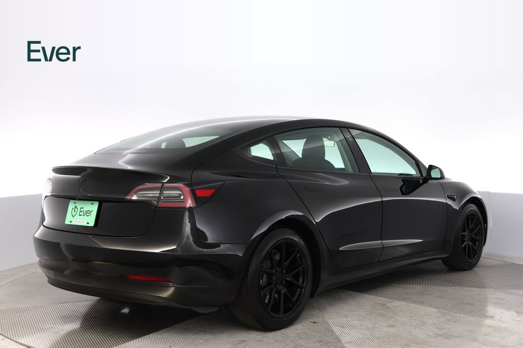 Used 2021 Tesla Model 3 Standard Range Plus RWD image 3