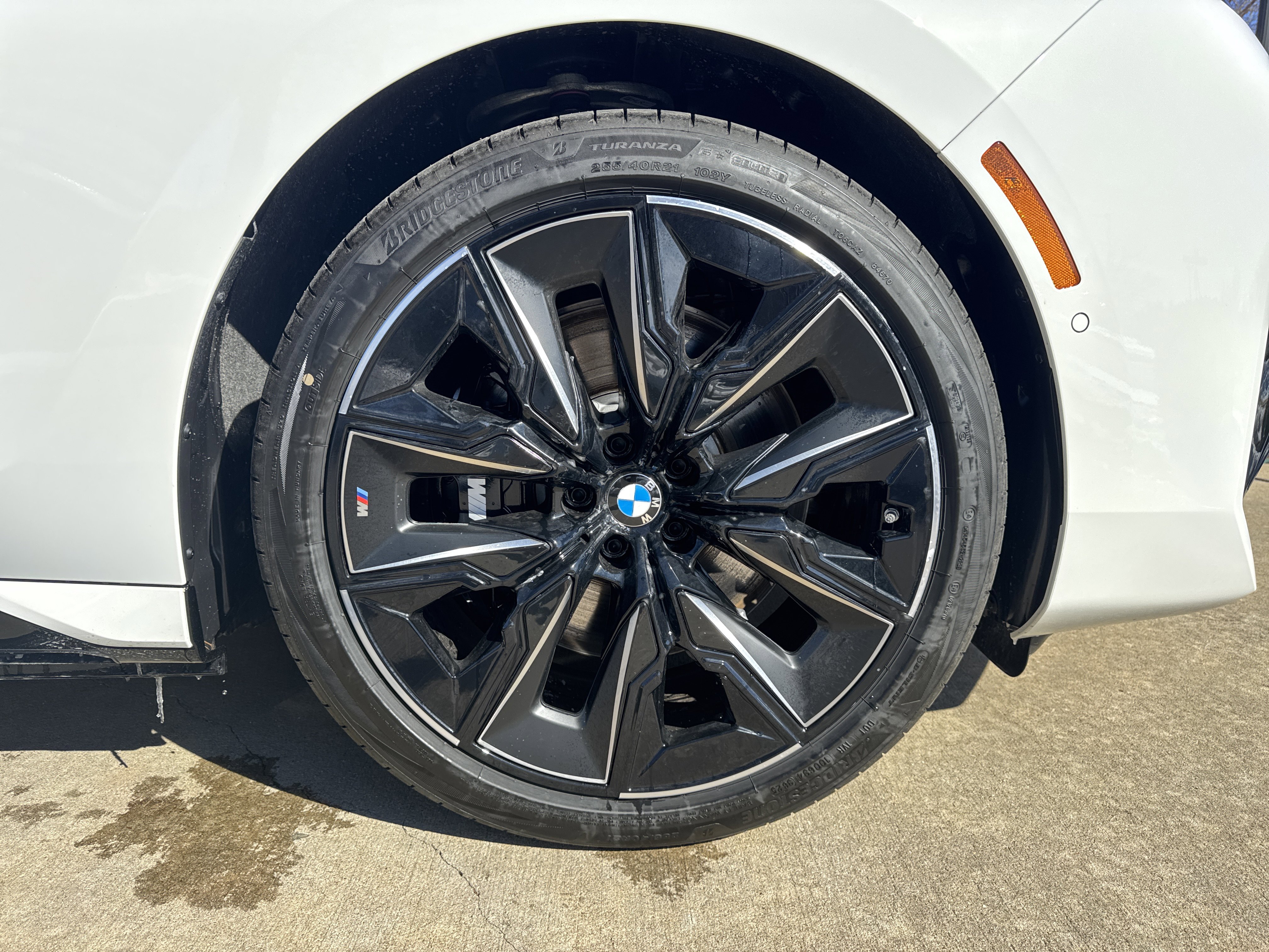 New 2026 BMW 750e xDrive w/ Executive Package AWD/4WD image 29