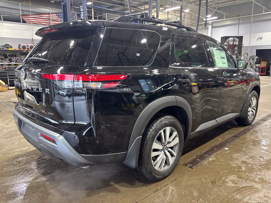 New 2026 Nissan Pathfinder SL w/ Cargo Package AWD/4WD image 5