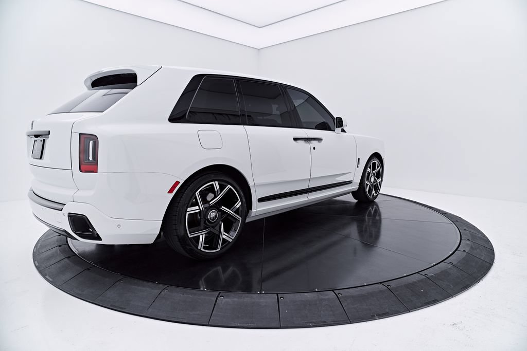 Used 2025 Rolls-Royce Cullinan Black Badge AWD/4WD image 14