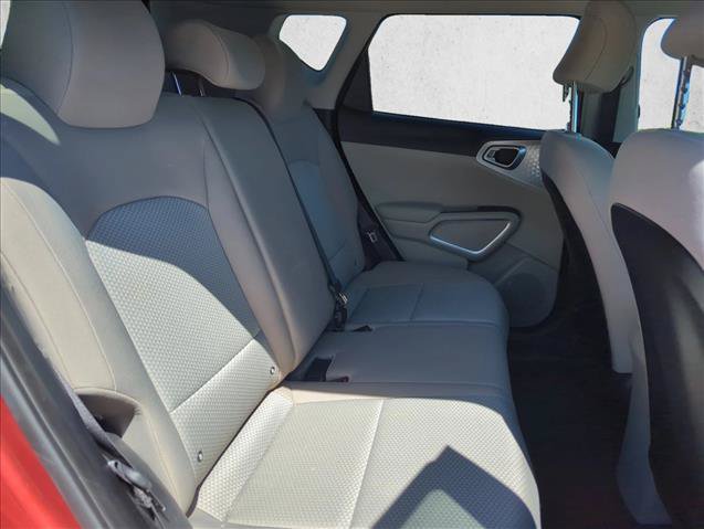 Used 2020 Kia Soul LX FWD image 27