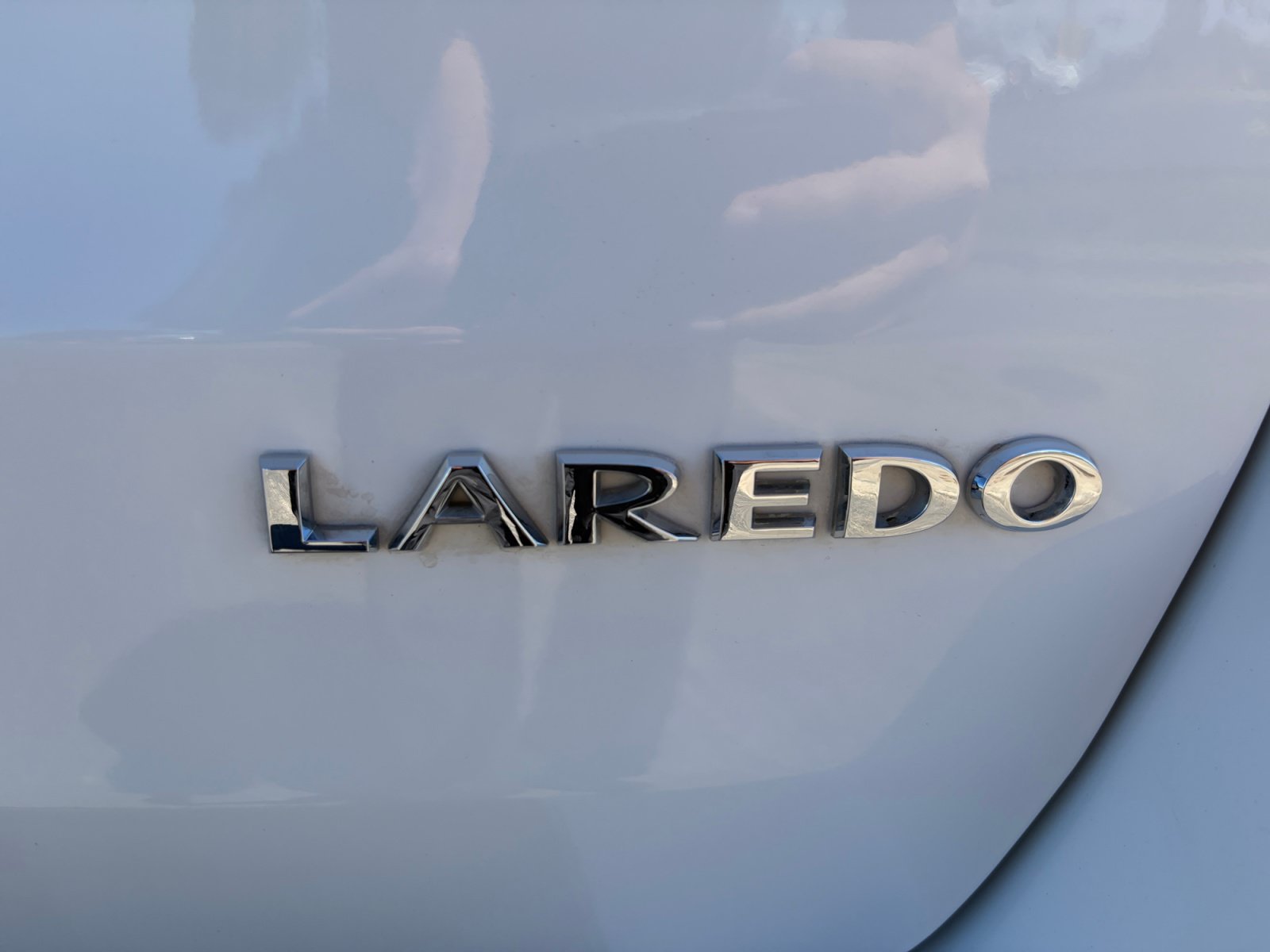 Used 2021 Jeep Grand Cherokee Laredo AWD/4WD image 30
