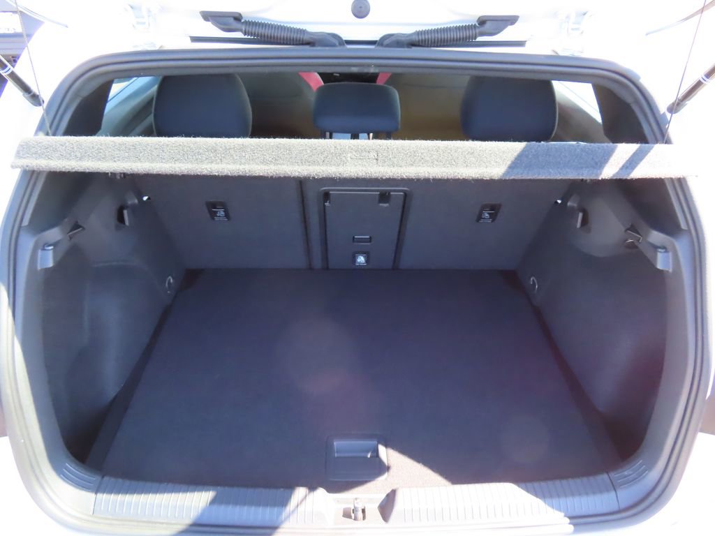 Used 2023 Volkswagen GTI 40th Anniversary Edition image 17