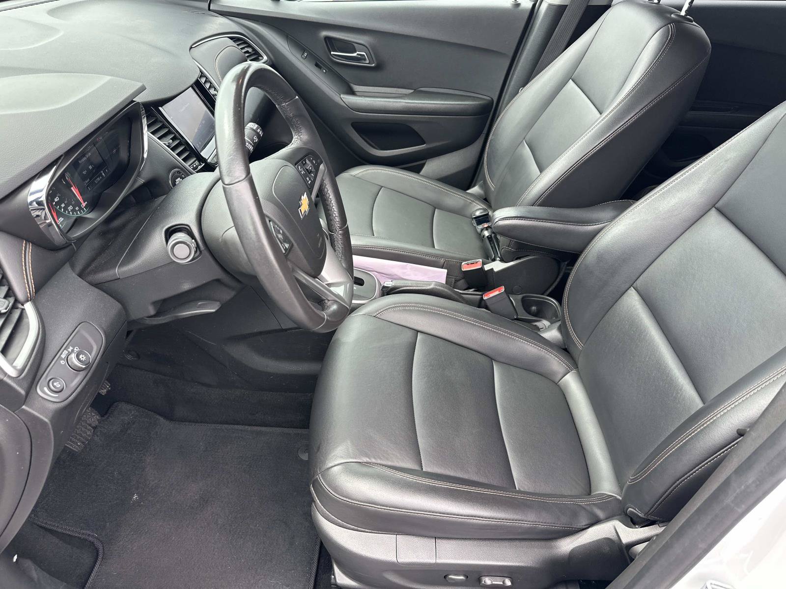 Certified 2022 Chevrolet Trax LT w/ Premium Seat Package AWD/4WD image 18