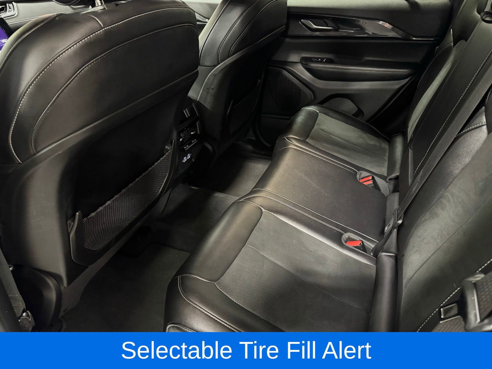 Used 2023 Jeep Grand Cherokee Altitude image 34