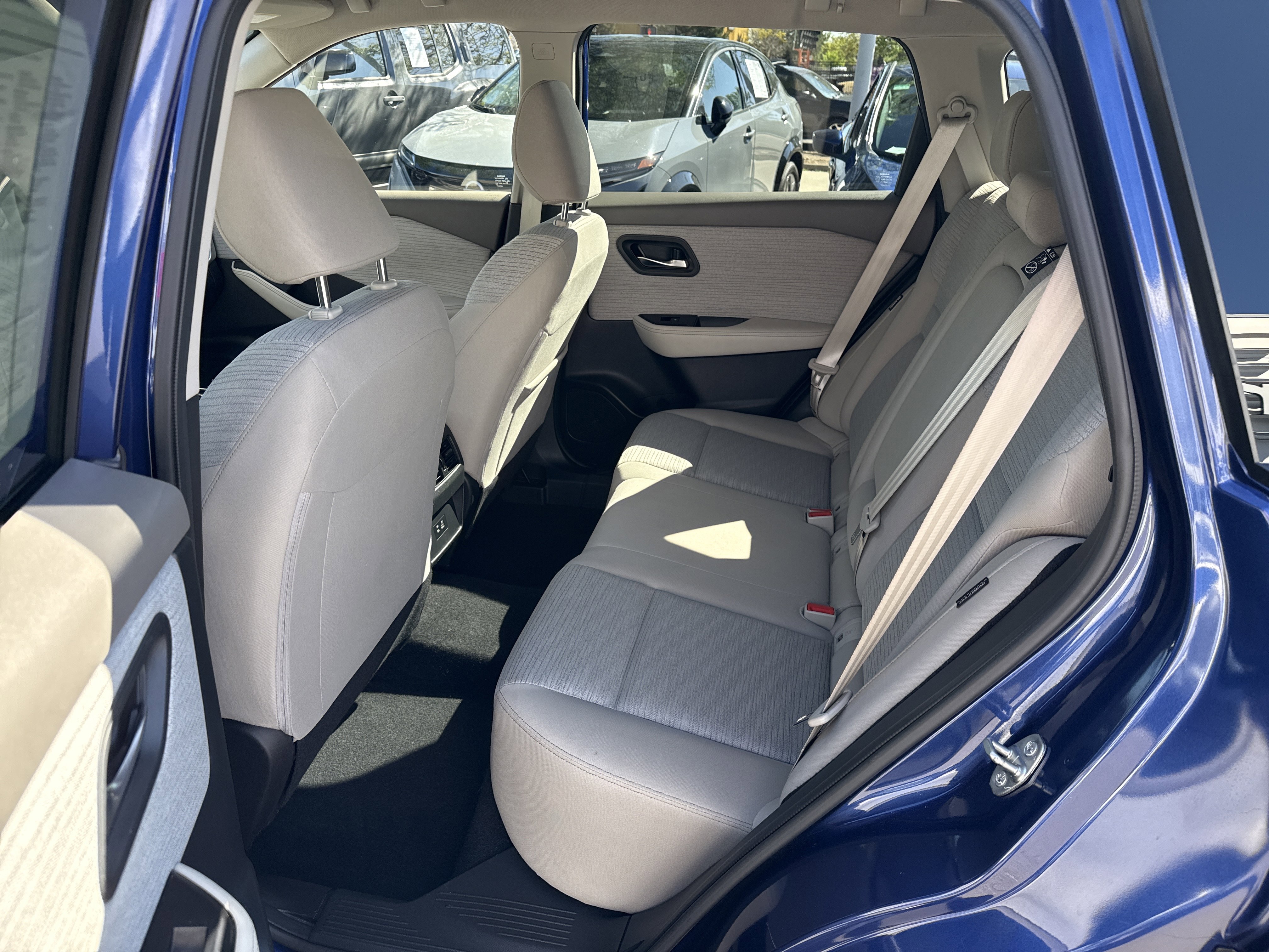 Certified 2023 Nissan Rogue SV image 15