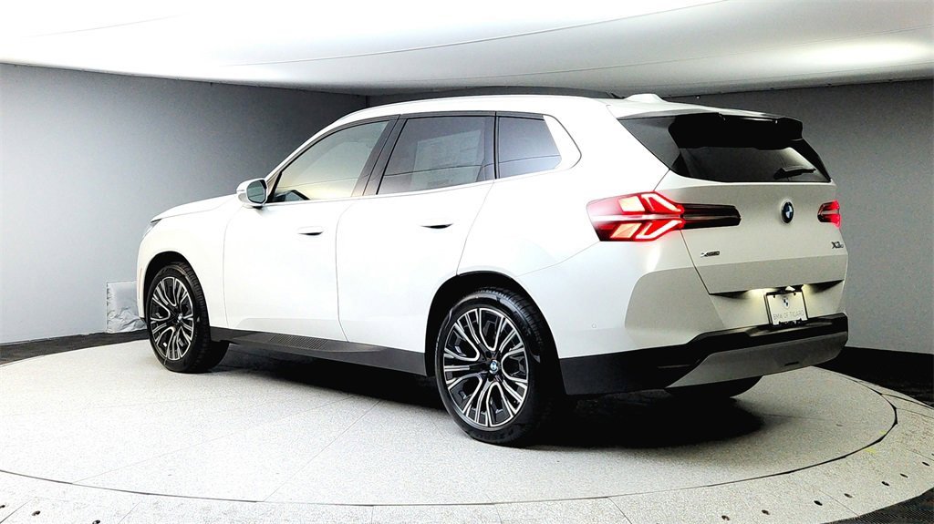 Used 2025 BMW X3 xDrive30i w/ Convenience Package image 5