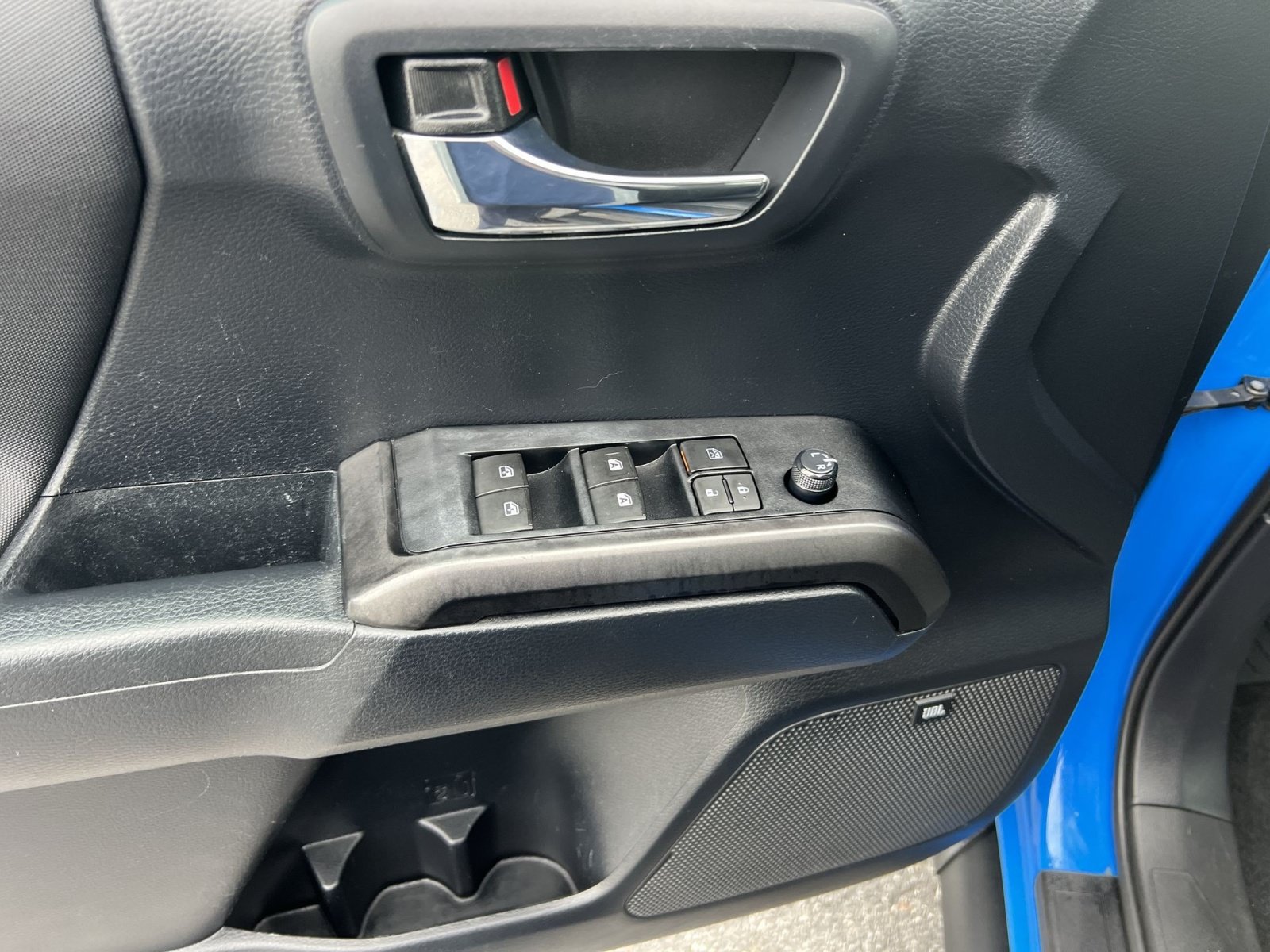 Used 2019 Toyota Tacoma TRD Pro AWD/4WD image 14